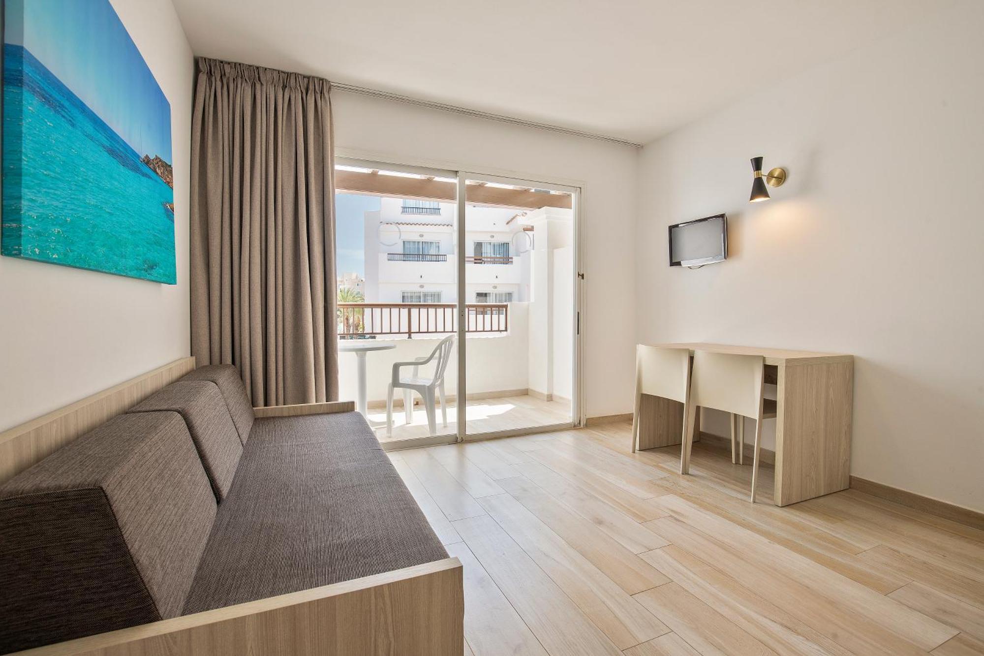Sunside Ibiza Studios - Only Adults- Formerly Known As Central Park ซานอันโตนิโอ ภายนอก รูปภาพ
