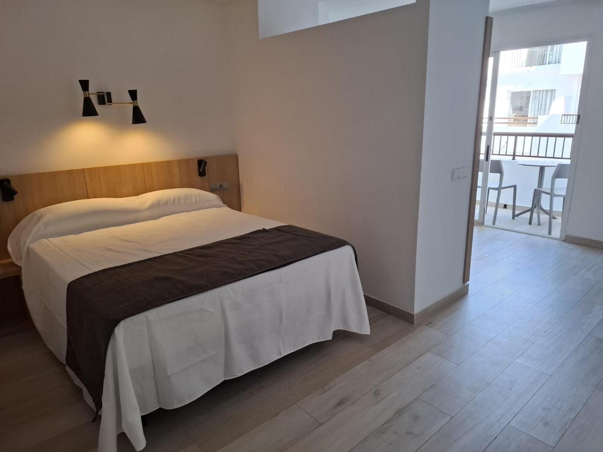 Sunside Ibiza Studios - Only Adults- Formerly Known As Central Park ซานอันโตนิโอ ภายนอก รูปภาพ