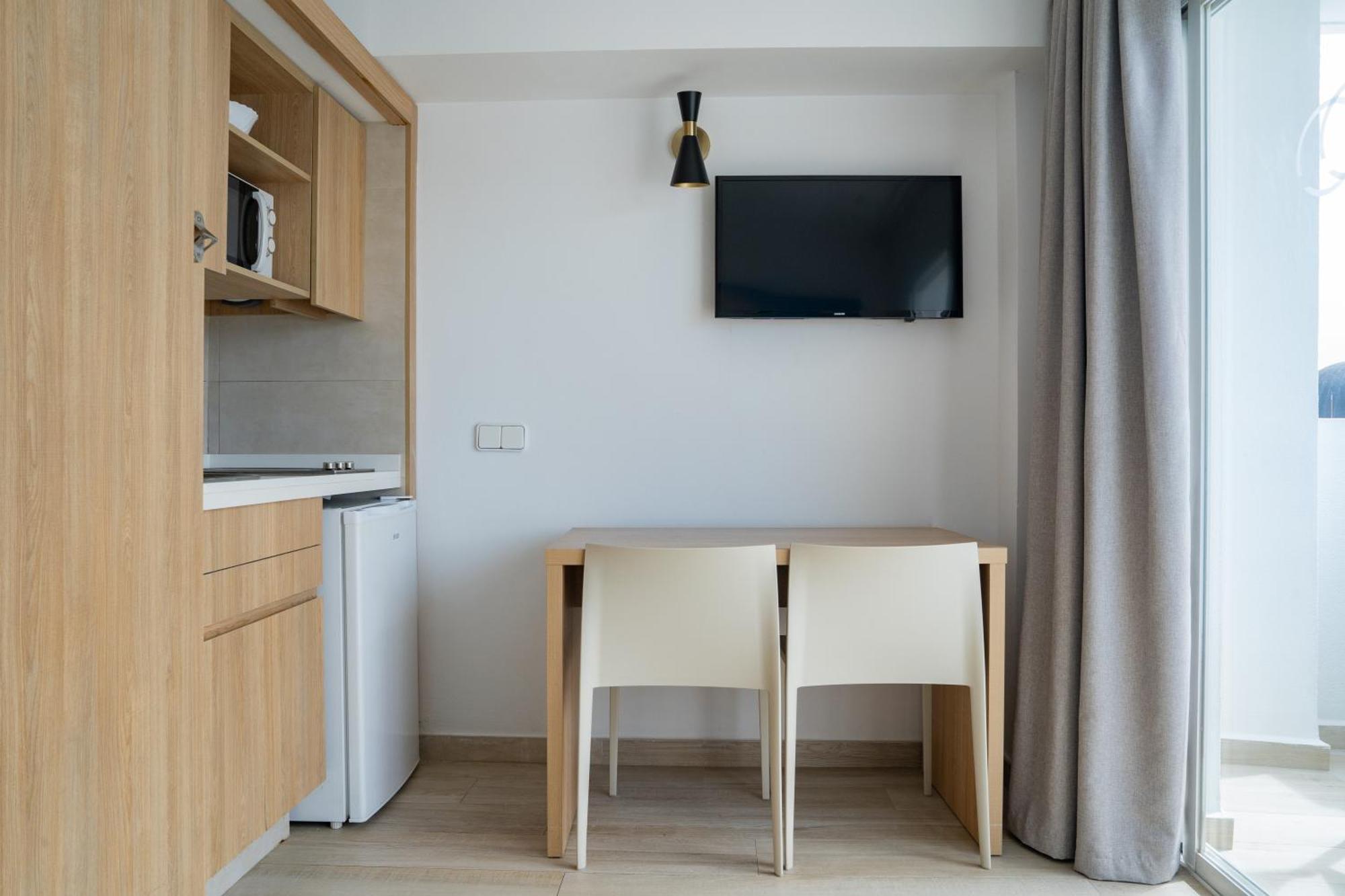 Sunside Ibiza Studios - Only Adults- Formerly Known As Central Park ซานอันโตนิโอ ภายนอก รูปภาพ